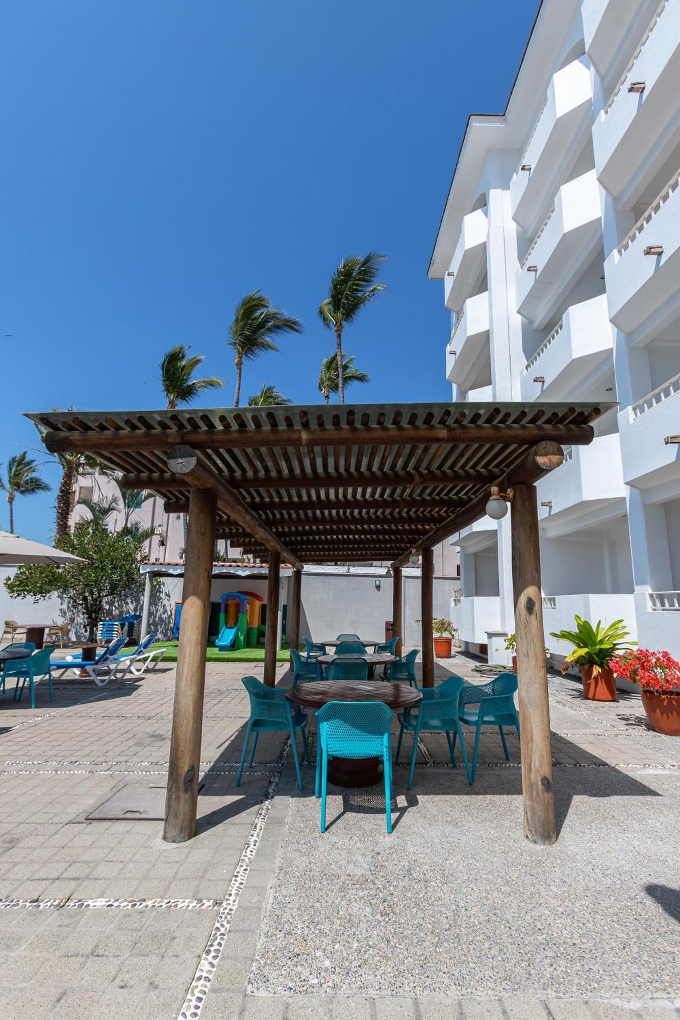 Torreblanca Beach Hotel And Suites Guayabitos - Desayuno Y Comida Incluido Rincón de Guayabitos Exterior foto